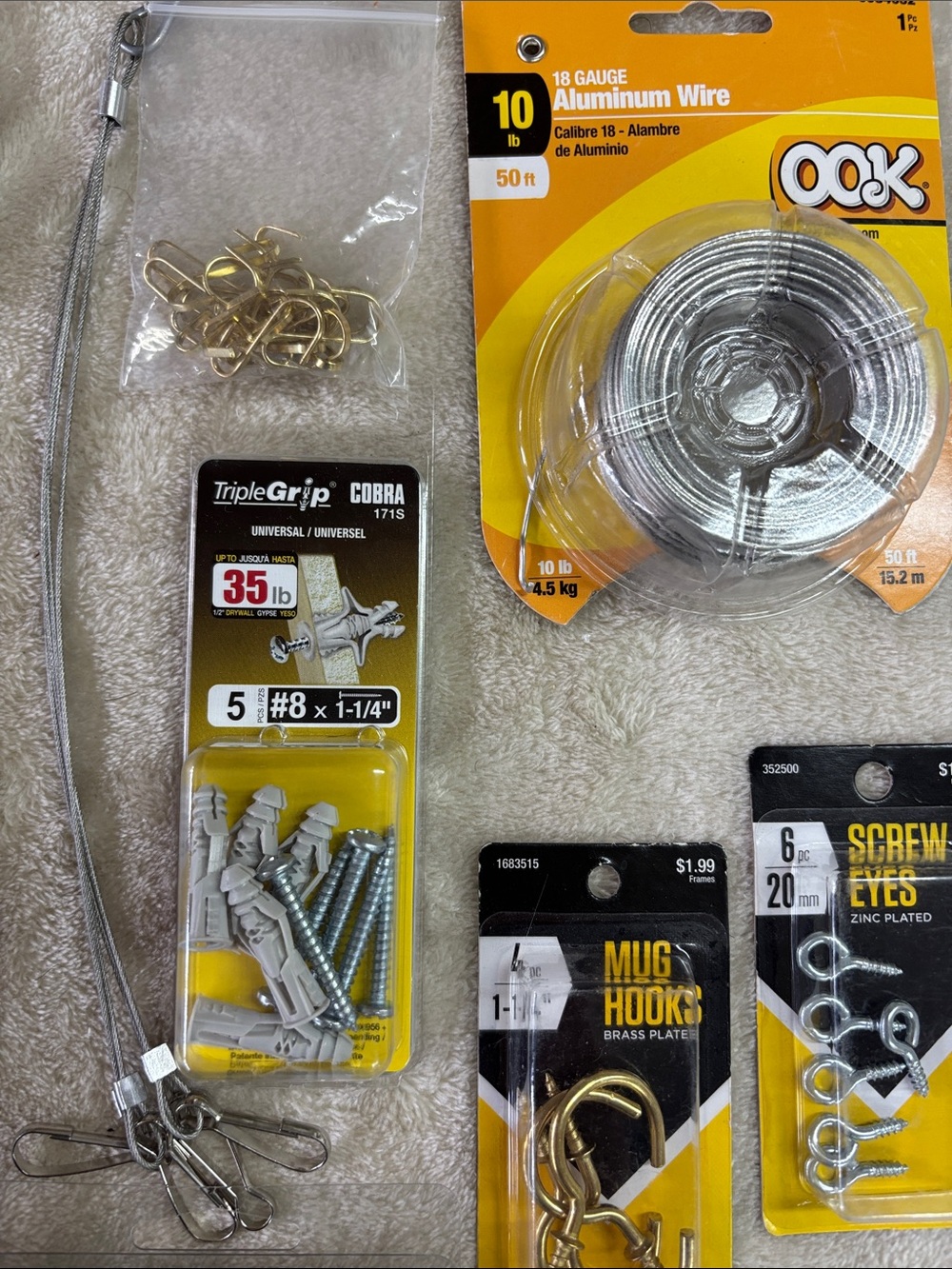 Assorted Wall Hanging Tools - Picture 6 of 9